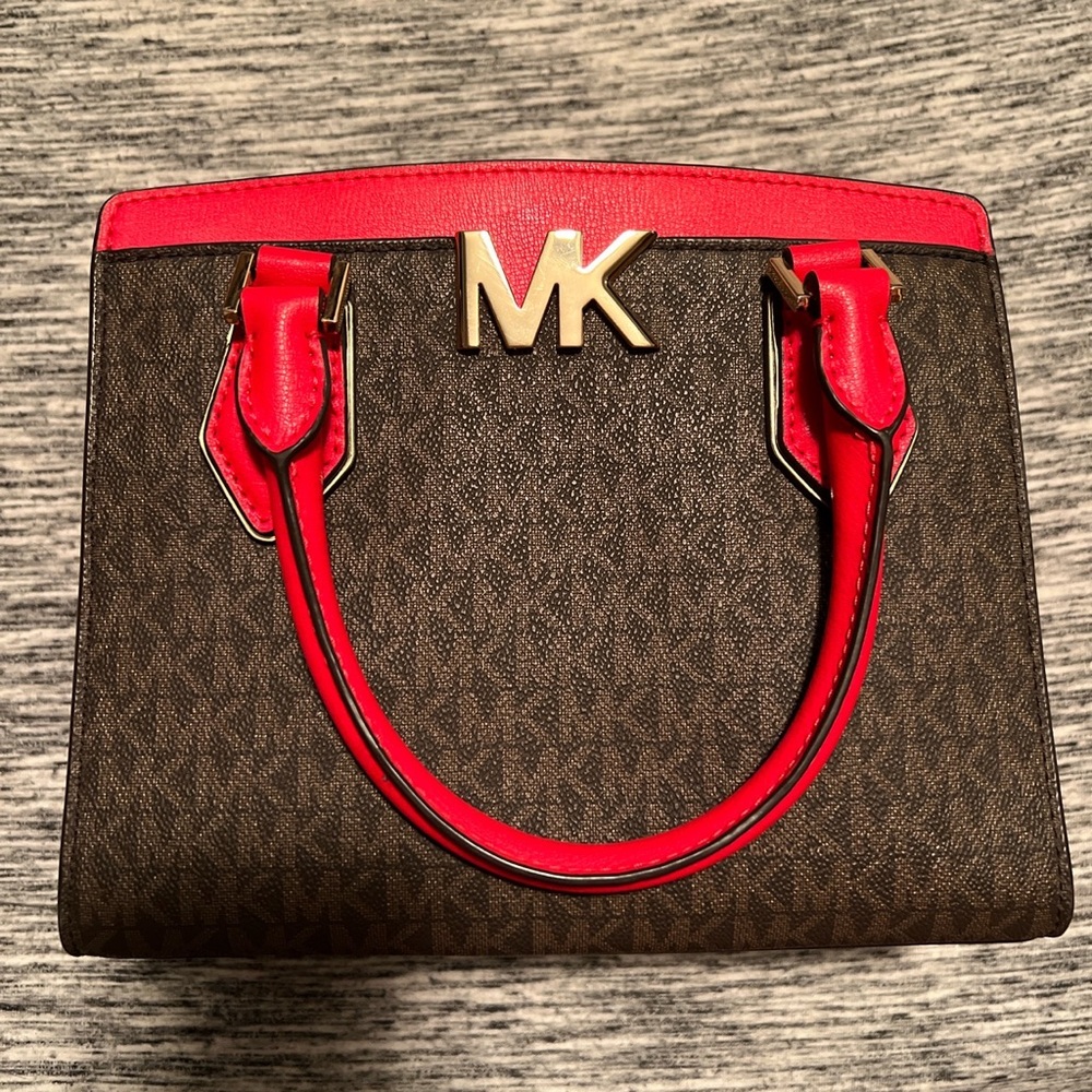 Michael kors purse